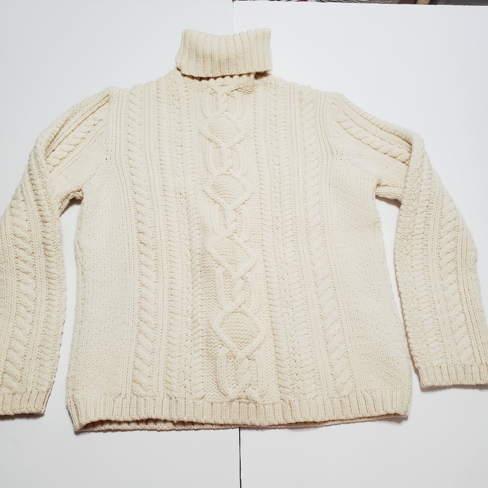 Paul James  Ladies Tan Cable Knit Sweater Turtleneck Size Medium Wool